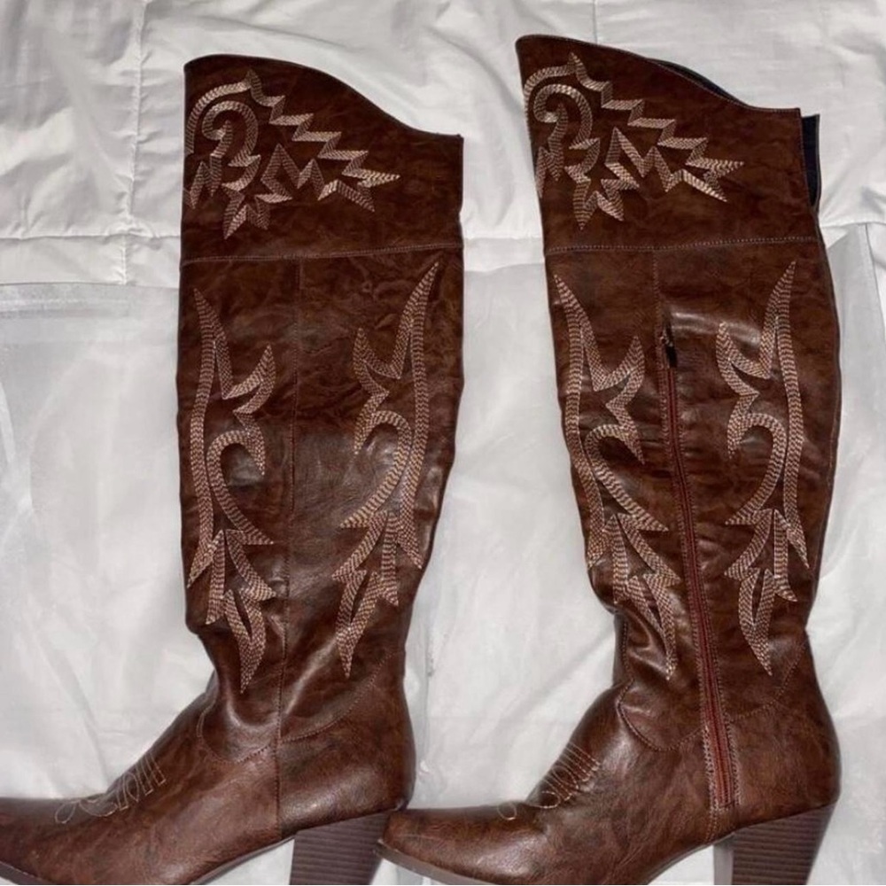 SHEIN Brown Heeled Boots with Chunky Heel and Intricate Cut-Out Design